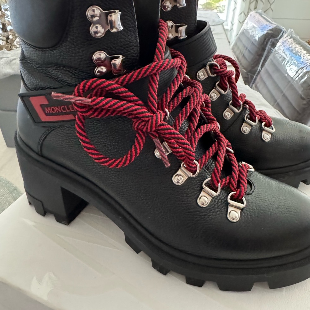Moncler Carol Boot - Picture 8 of 12
